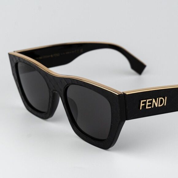 Fendi LEATHER LIMITED EDITION Women Sunglasses Square Black Grey FE40126I 01A main image 8